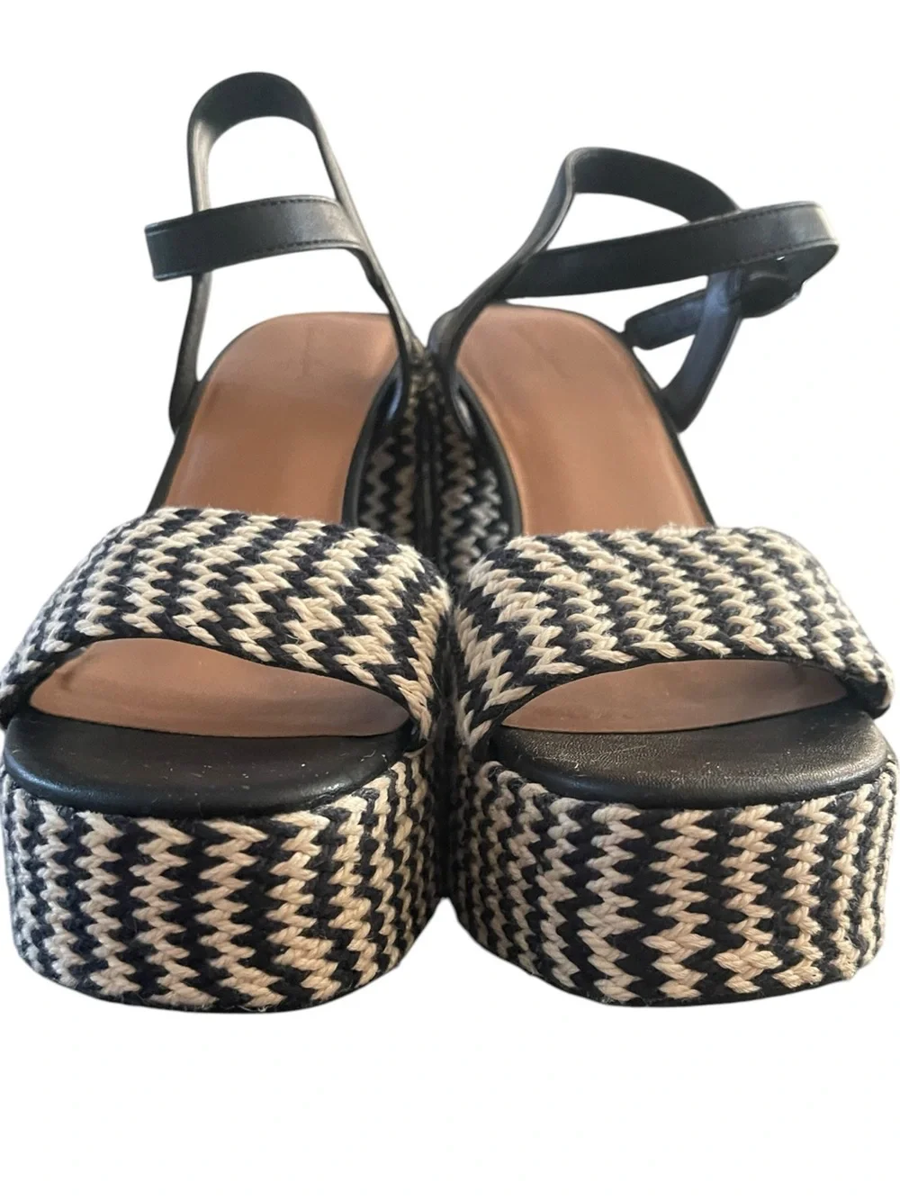 Universal Thread India Platform Heels black & white woven zigzag boho chic 9